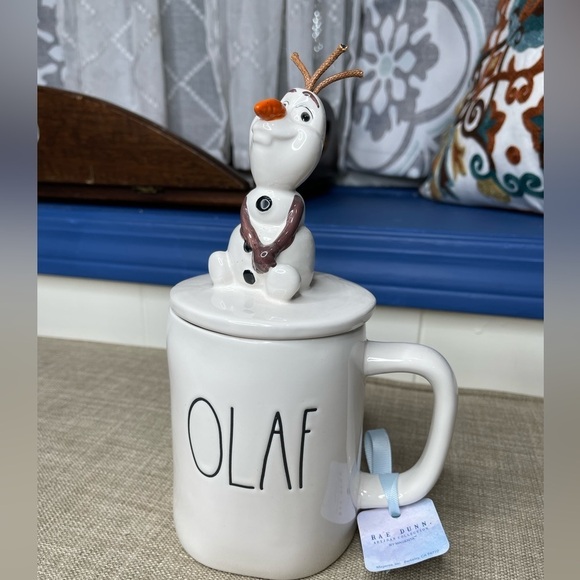 Rae Dunn Other - New! Rae Dunn Olaf Disney Frozen Mug With Topper